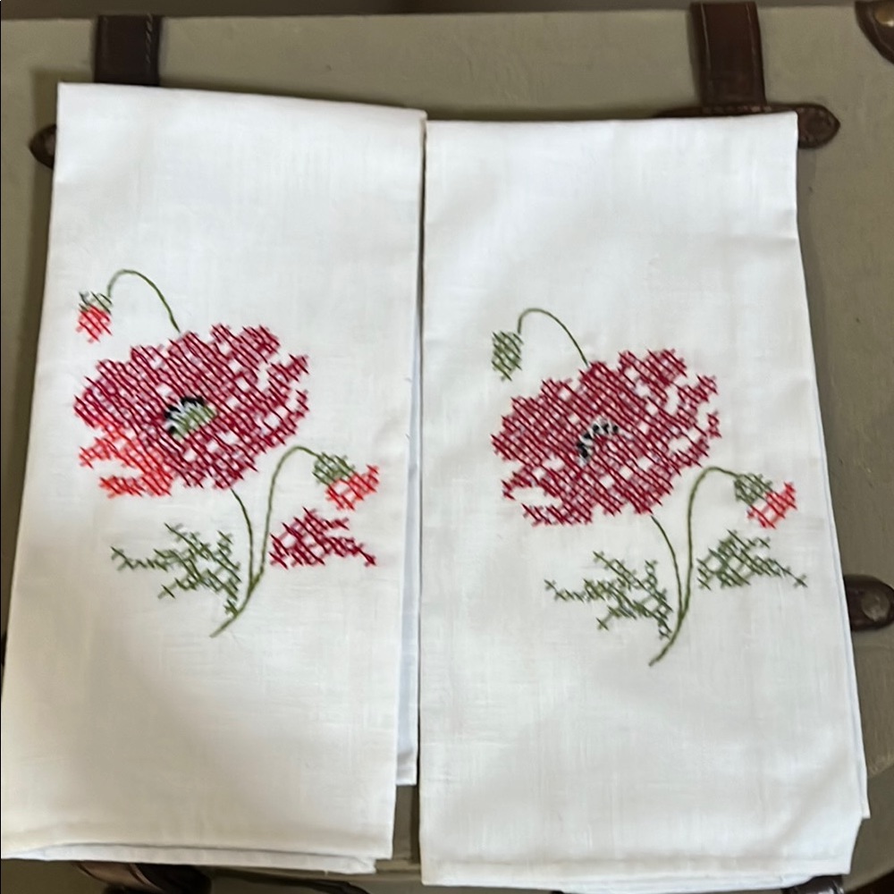 Vintage Embroidered Floral White lace linen tea towels Hand Embroidered